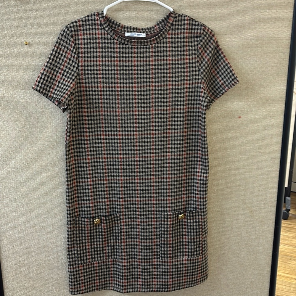 Zara cute plade  dress with pockets